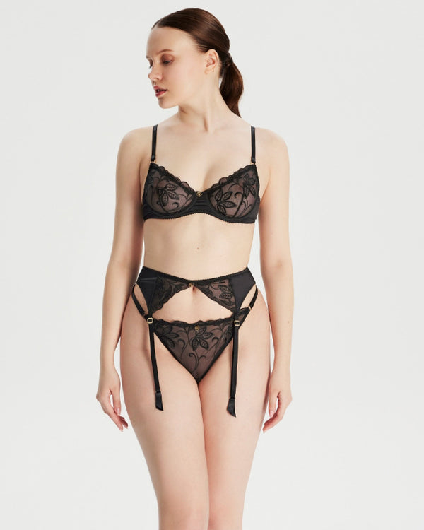 Aurora Bloom Lingerie Set – Natural Elegance, Sensuality, and Timeless Luxury